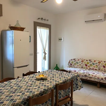 Enza - A 150 Passi Dal Mare Semesterbostad *