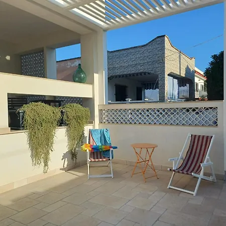 بيت للعطل Enza - A 150 Passi Dal Mare توريه أوفو